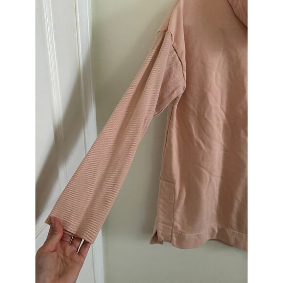Gymshark Activewear Sweatshirt Women's Medium Pink Long Top Funnel Neck - Picture 3 of 10